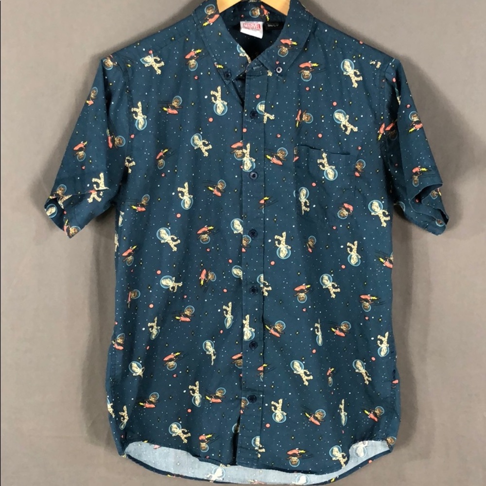 EUC Marvel Groot & Rocket Button Down Shirt (035)
